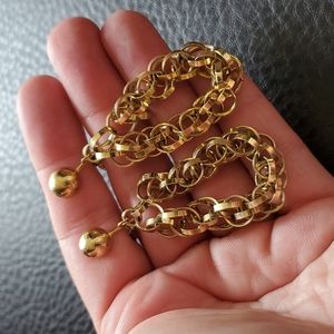 VTG Hobe' screw clip-back earrings